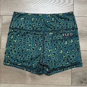 Fleo Booty Shorts Green Animal Print Size‎ Medium